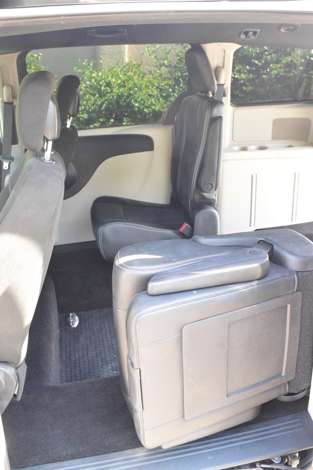 
								2016 Dodge Grand Caravan SE full									