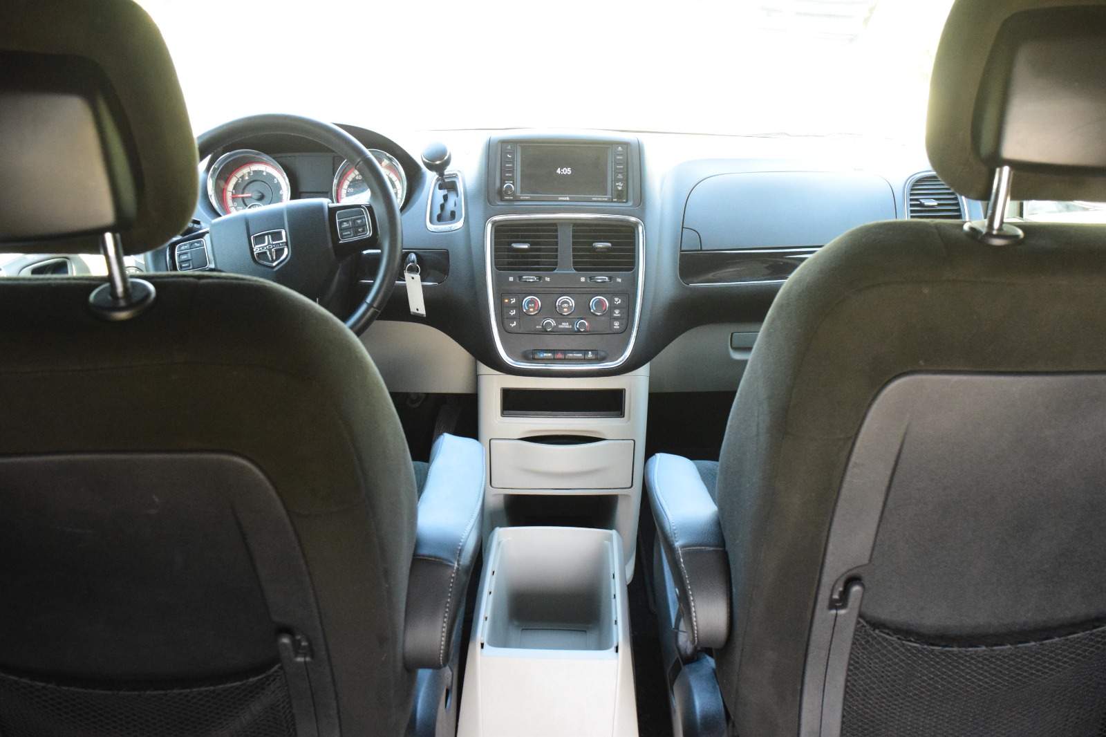 
								2016 Dodge Grand Caravan SE full									