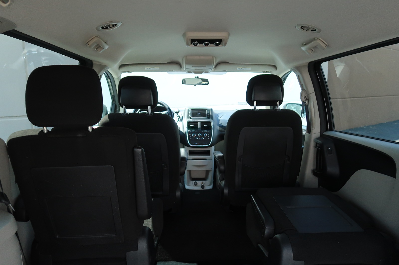 
								2020 Dodge Grand Caravan SE full									