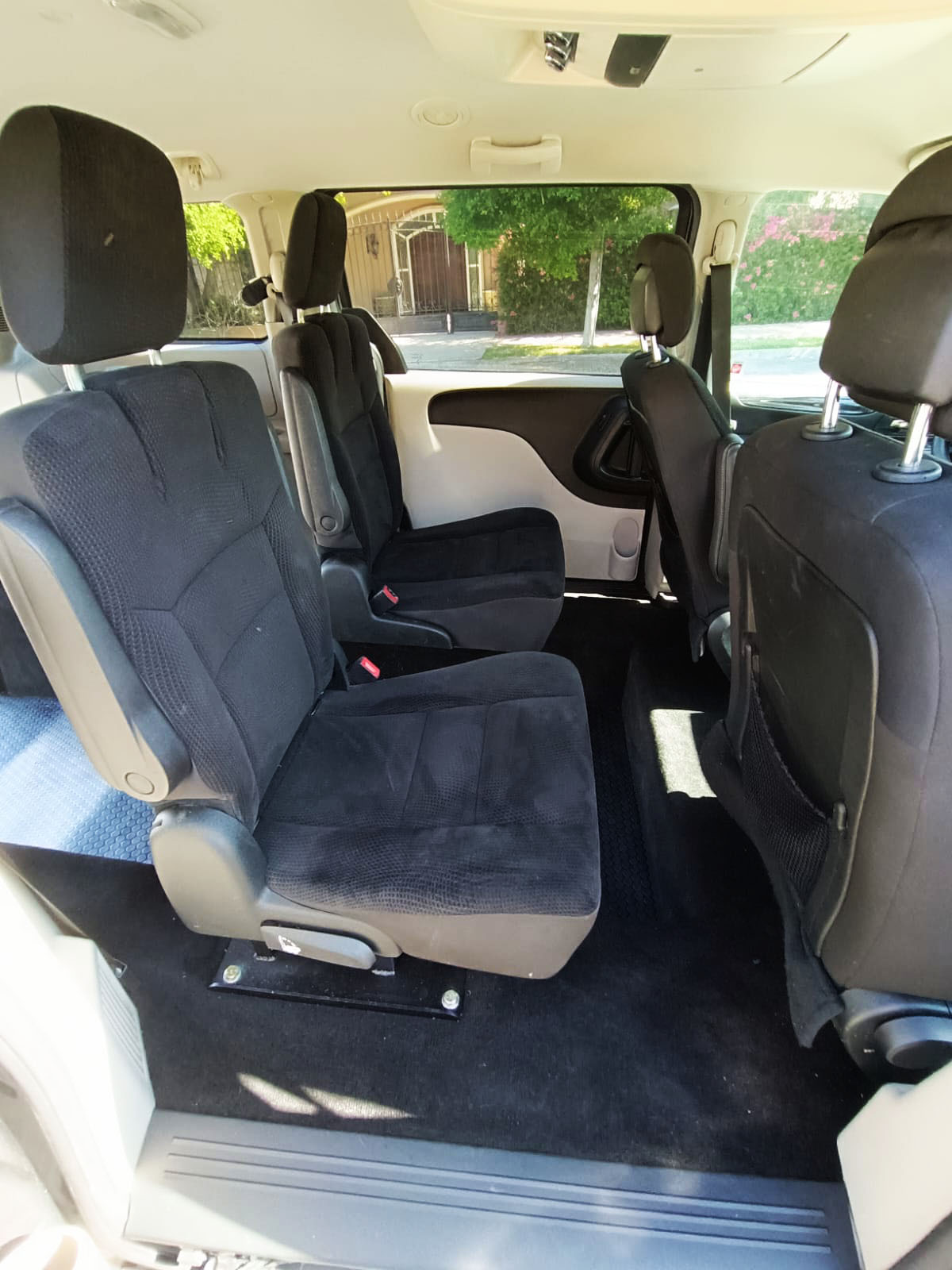 
								2018 Dodge Grand Caravan SE full									