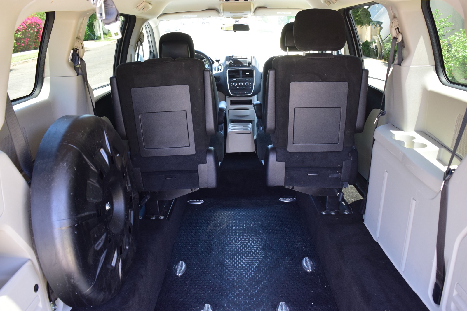 
								2017 Dodge Grand Caravan SE full									